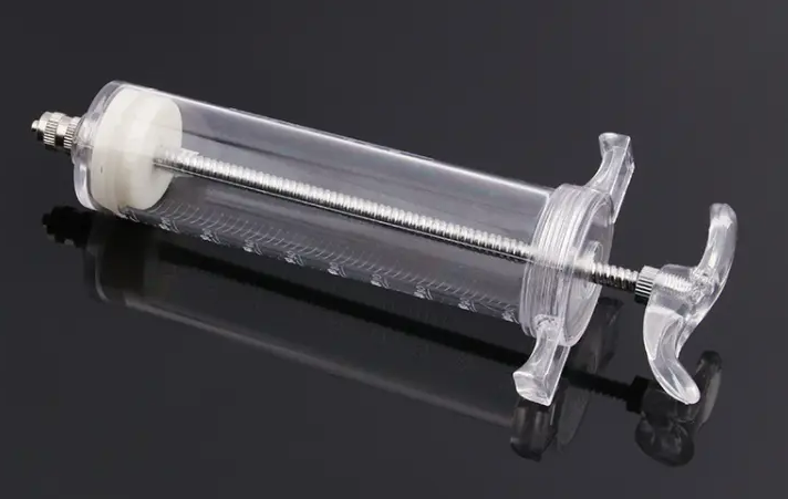 Hand Feeding Syringe for Birds | Chicken Antibiotics